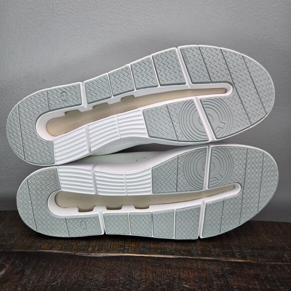 NEW On Cloud The Roger Advantage Womens Size 10 Court Tennis Shoes White - Picture 9 of 12